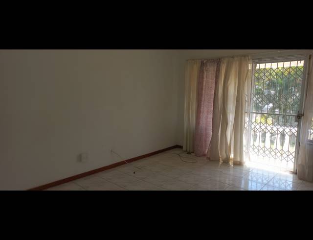 3 BEDROOM HOUSE TO LET IN UMHLATUZANA